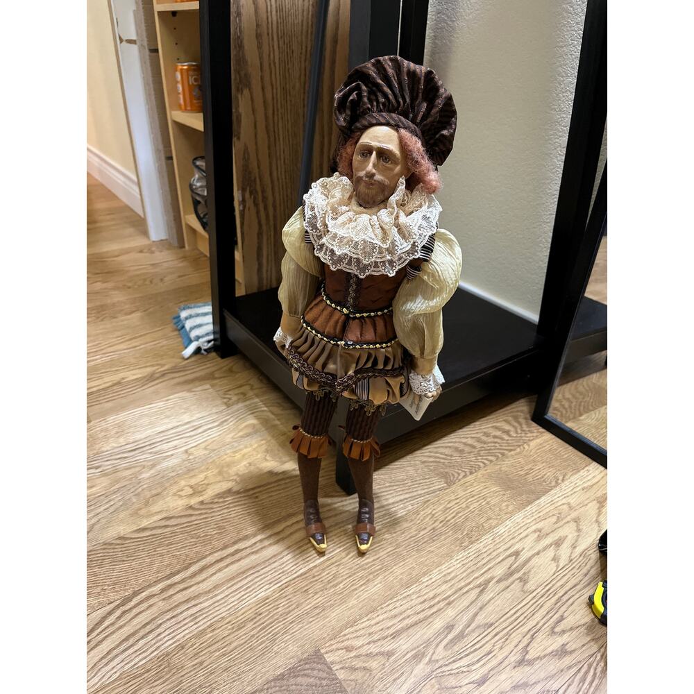 Jester figurine, Katherine Collection